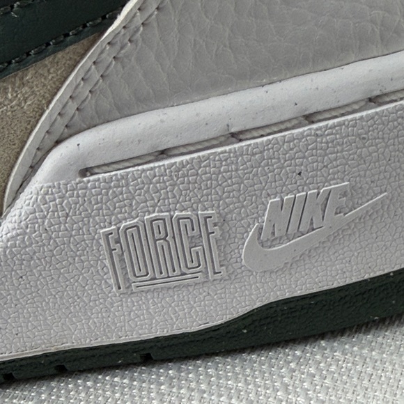 Nike Court Vision Low White Green Size (8.5 B71)✨ - Picture 12 of 13